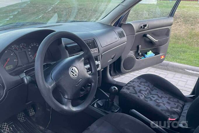 Volkswagen Golf 4 generation Hatchback 5-doors