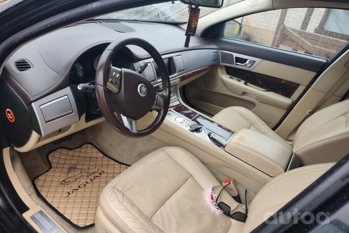 Jaguar XF X250 R Sedan 4-doors