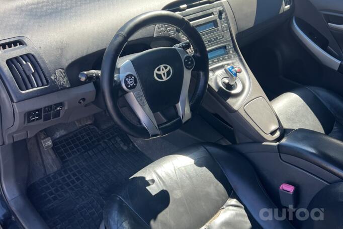 Toyota Prius 3 generation Hatchback 5-doors