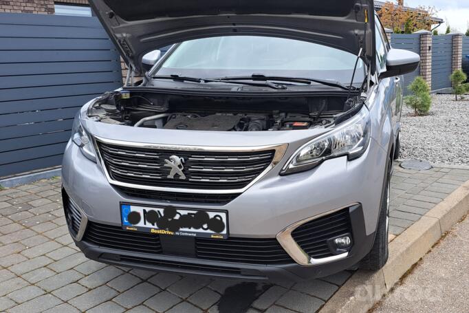 Peugeot 5008 2 generation Crossover
