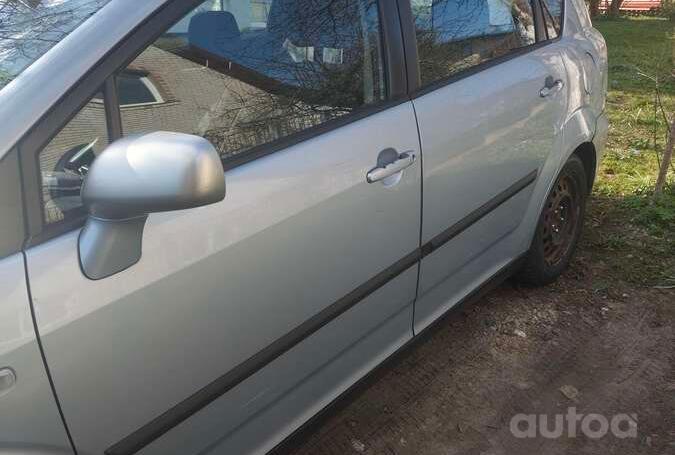 Toyota Corolla Verso 1 generation [restyling] Minivan