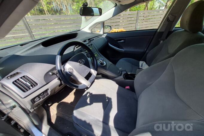 Toyota Prius 3 generation Hatchback 5-doors