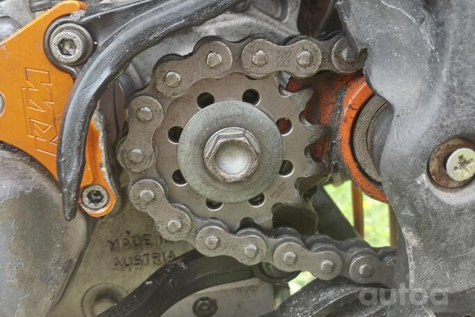 KTM 525