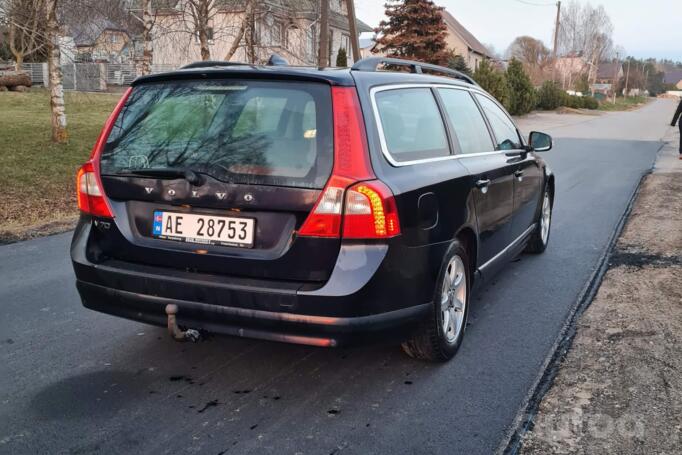 Volvo V70 3 generation wagon