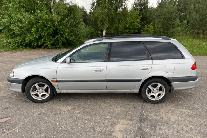 Toyota Avensis 1 generation wagon