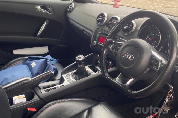 Audi TT 8J Coupe 2-doors
