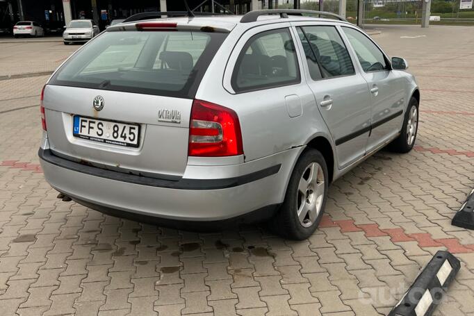 Skoda Octavia 2 generation Combi wagon 5-doors