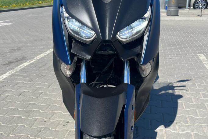 Yamaha X-MAX
