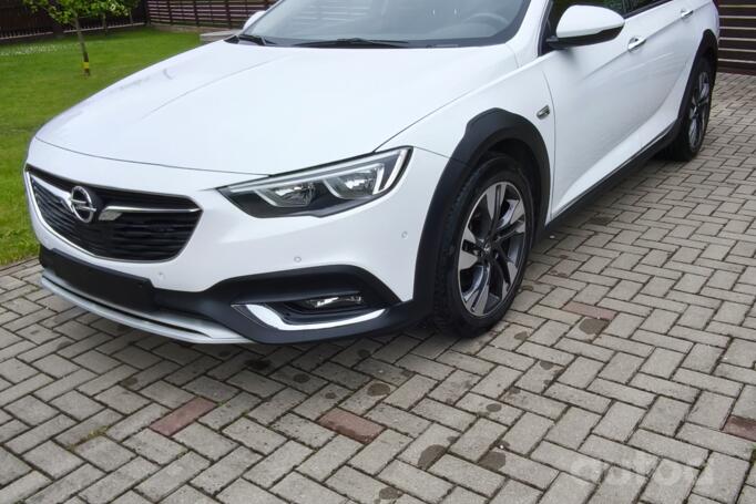 Opel Insignia B Country Tourer wagon 5-doors