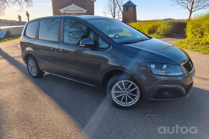 SEAT Alhambra 2 generation Minivan