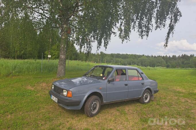Skoda 105/120/130 1 generation [restyling] Sedan