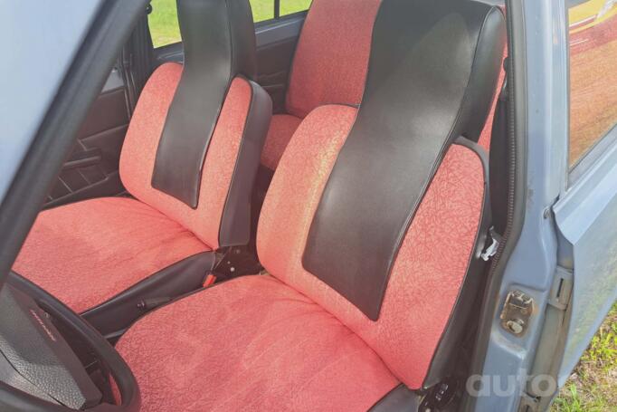 Skoda 105/120/130 1 generation [restyling] Sedan