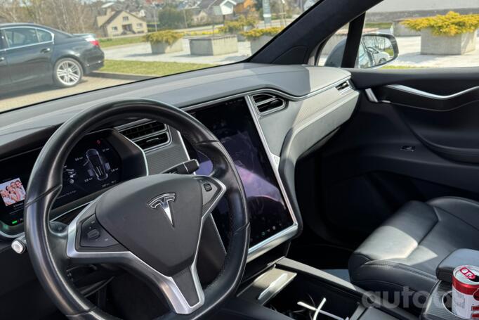 Tesla Model X 1 generation Crossover