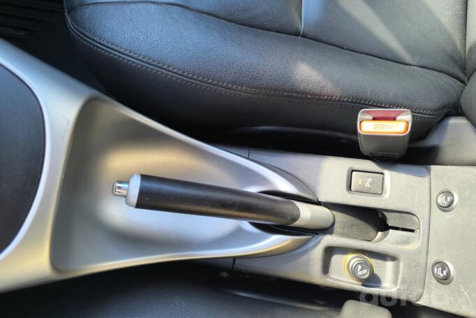 Toyota Auris 1 generation [restyling] Hybrid hatchback 5-doors