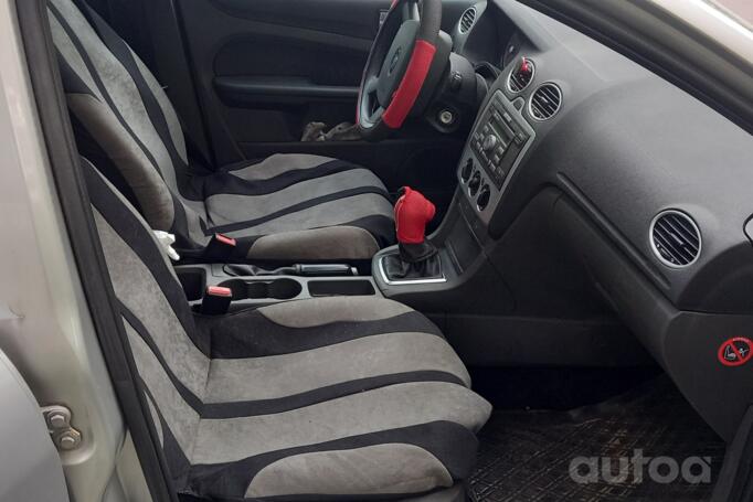Ford Focus 1 generation [restyling] Hatchback 5-doors