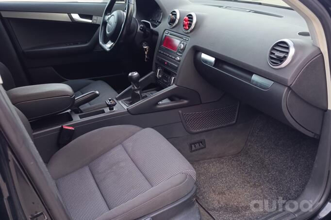 Audi A3 8P/8PA [2th restyling] Sportback hatchback 5-doors