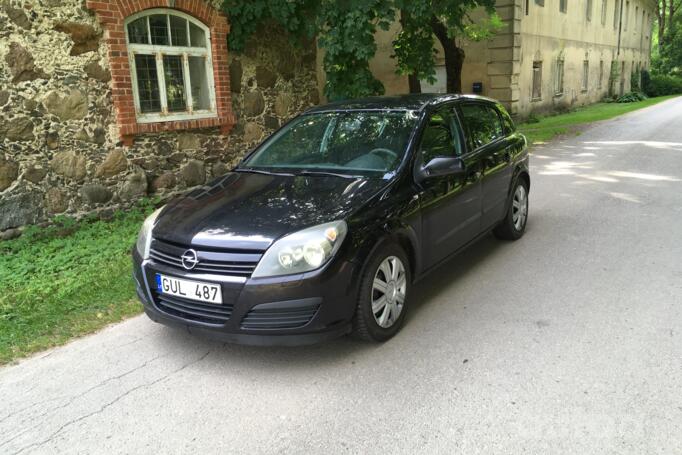 Opel Astra H Hatchback