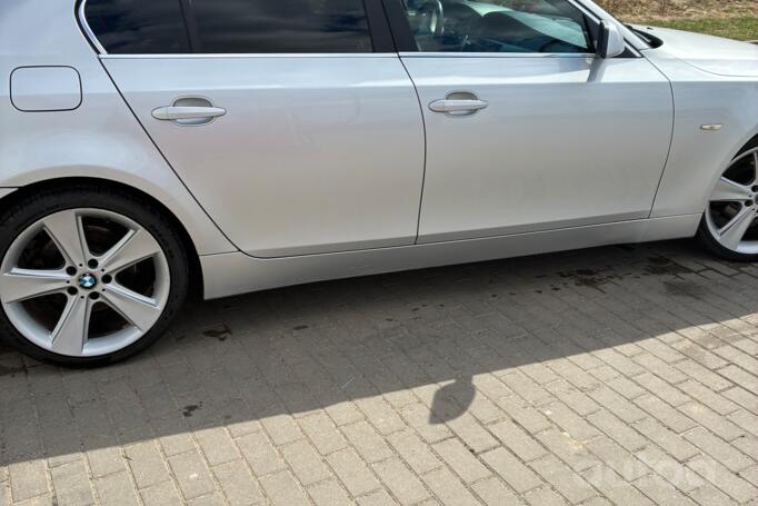 BMW 5 Series E60/E61 Sedan