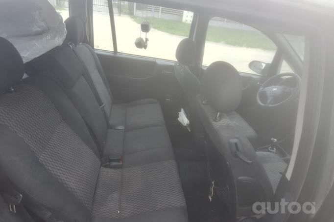 Opel Zafira A [restyling] Minivan 5-doors