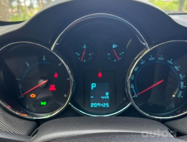 Chevrolet Cruze J300 Hatchback