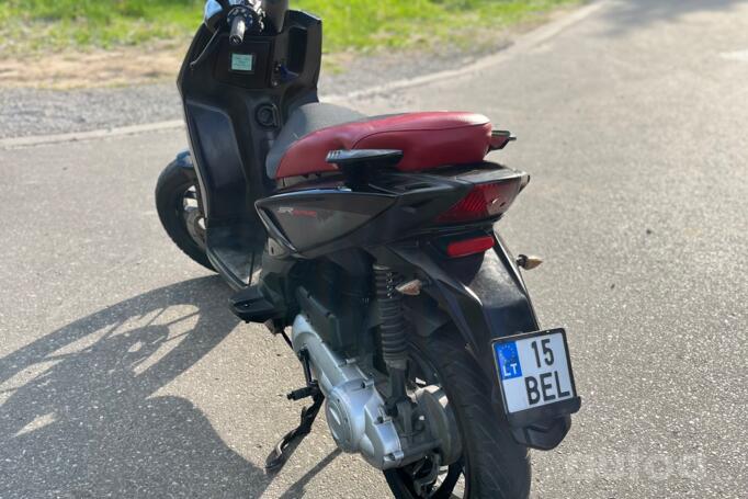 Aprilia SR