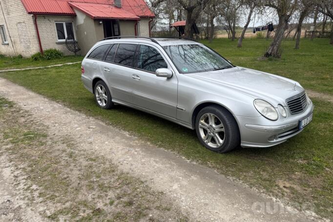 Mercedes-Benz E-Class W211 Sedan