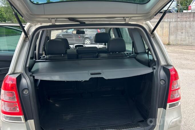 Opel Zafira B Minivan 5-doors