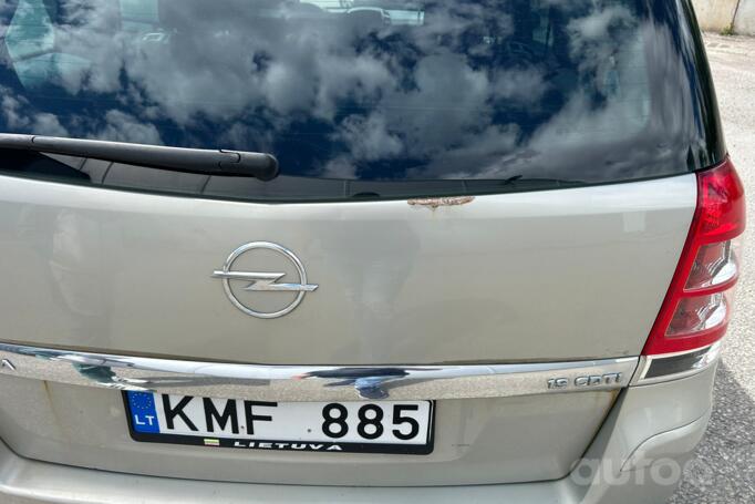 Opel Zafira B Minivan 5-doors