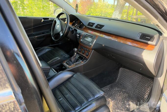 Volkswagen Passat B6 wagon 5-doors