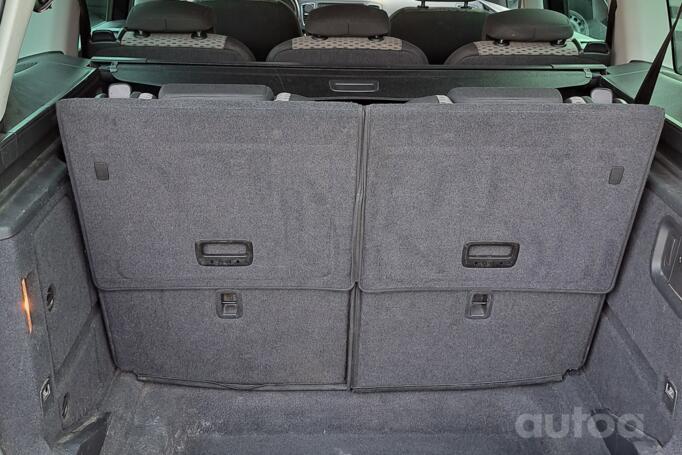 Volkswagen Sharan 2 generation Minivan 5-doors