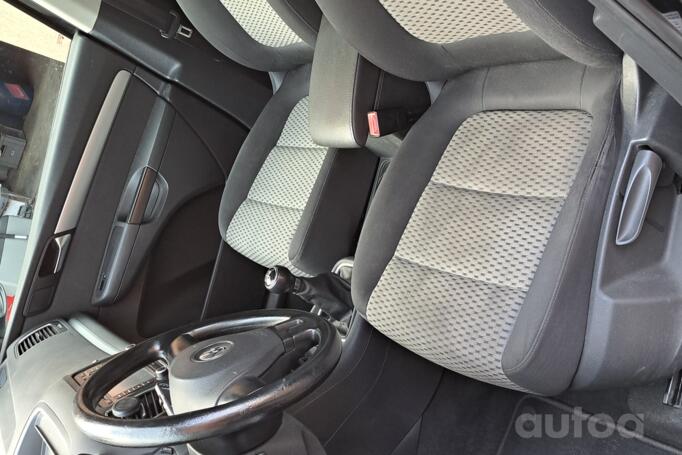Volkswagen Sharan 2 generation Minivan 5-doors