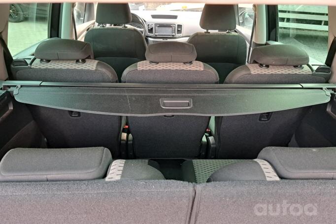 Volkswagen Sharan 2 generation Minivan 5-doors
