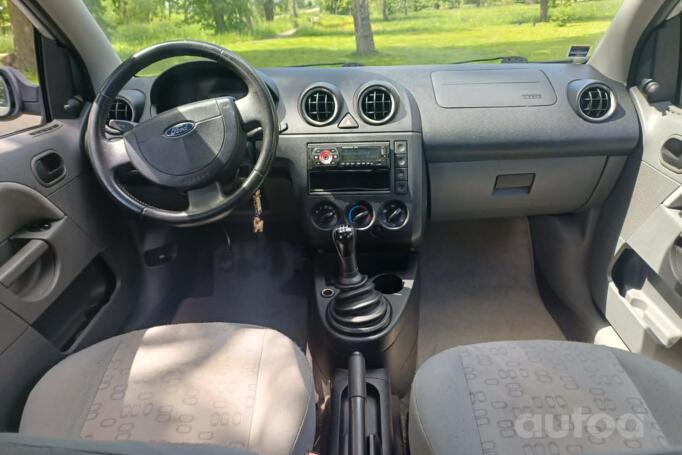Ford Fiesta 5 generation Hatchback 5-doors