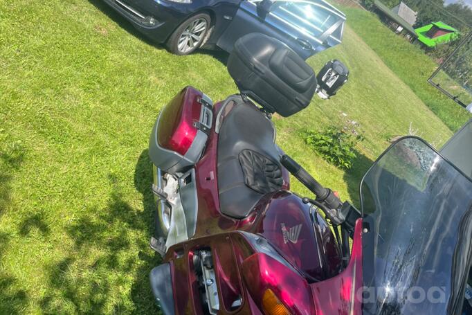 Honda ST