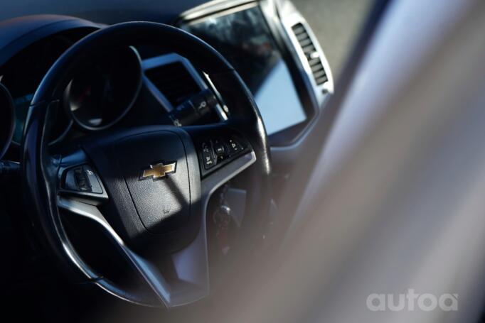 Chevrolet Cruze J300 [restyling] Sedan 4-doors
