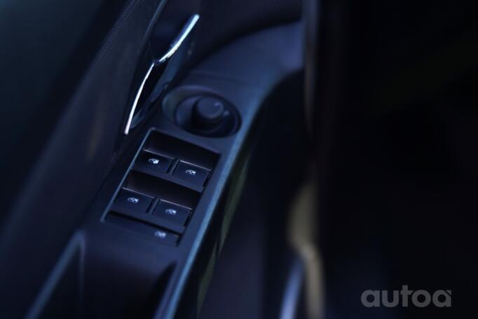 Chevrolet Cruze J300 [restyling] Sedan 4-doors