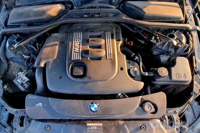 BMW 5 Series E60/E61 Touring wagon