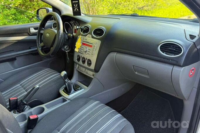 Ford Focus 2 generation [restyling] Hatchback 5-doors