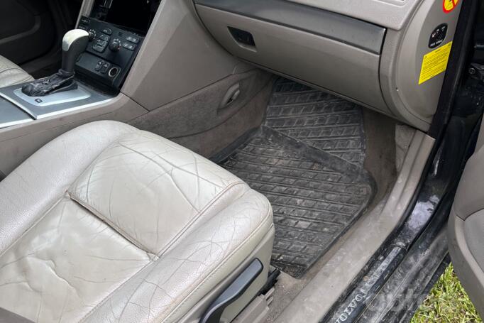Volvo XC90 1 generation Crossover