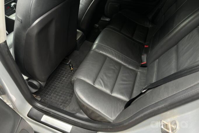 Audi A4 B6 Avant wagon 5-doors