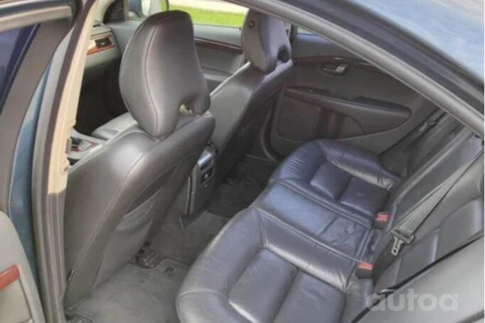 Volvo S80