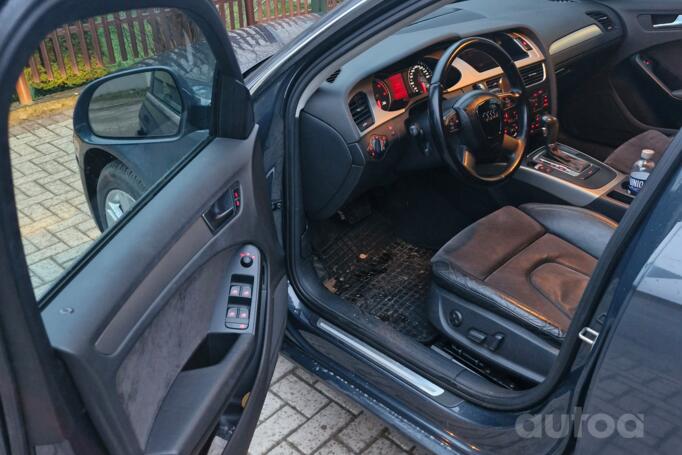 Audi A4 B8/8K Sedan 4-doors