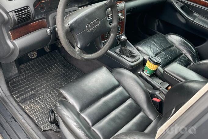 Audi A4 B5 Avant wagon 5-doors