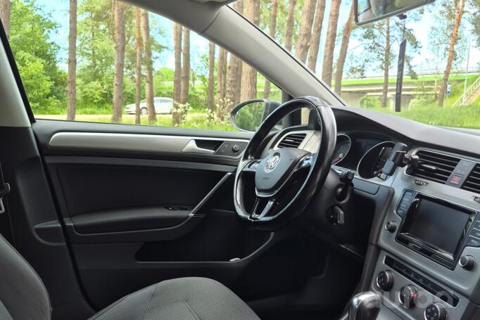 Volkswagen Golf 7 generation Variant wagon 5-doors