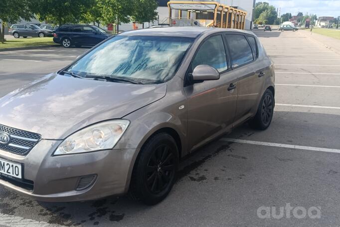 Kia Cee'd 1 generation Hatchback 5-doors