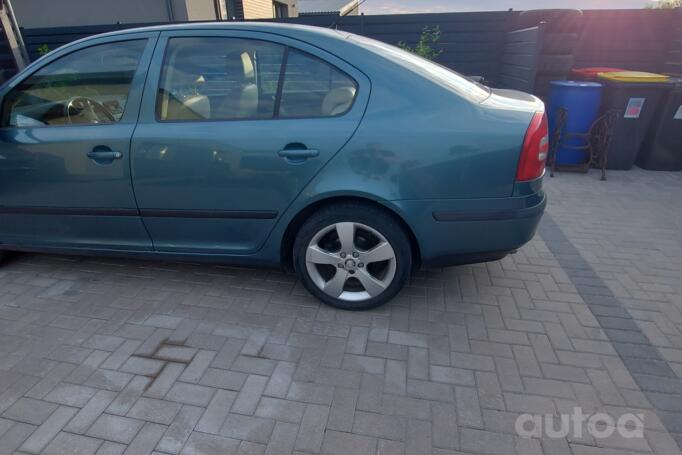 Skoda Octavia 2 generation Liftback 5-doors