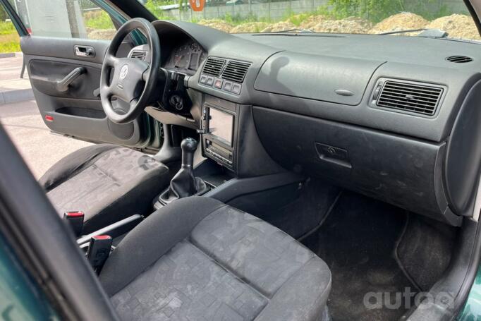 Volkswagen Golf 4 generation Hatchback 5-doors