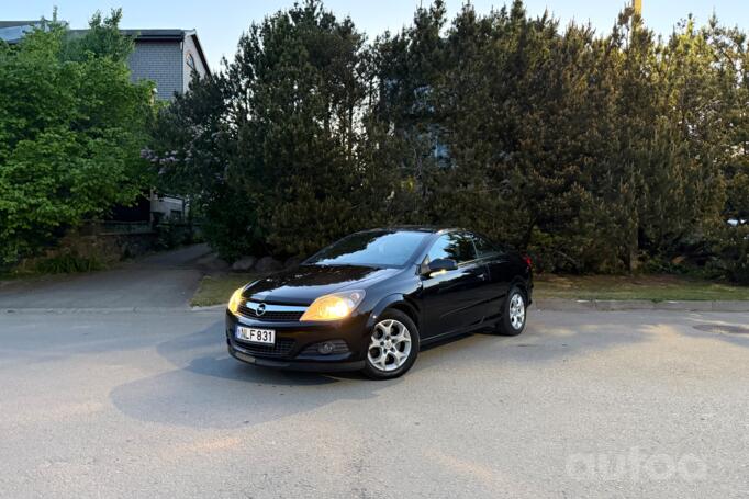 Opel Astra H Hatchback