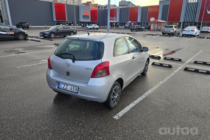Toyota Yaris 2 generation