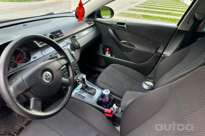 Volkswagen Passat B6 wagon 5-doors